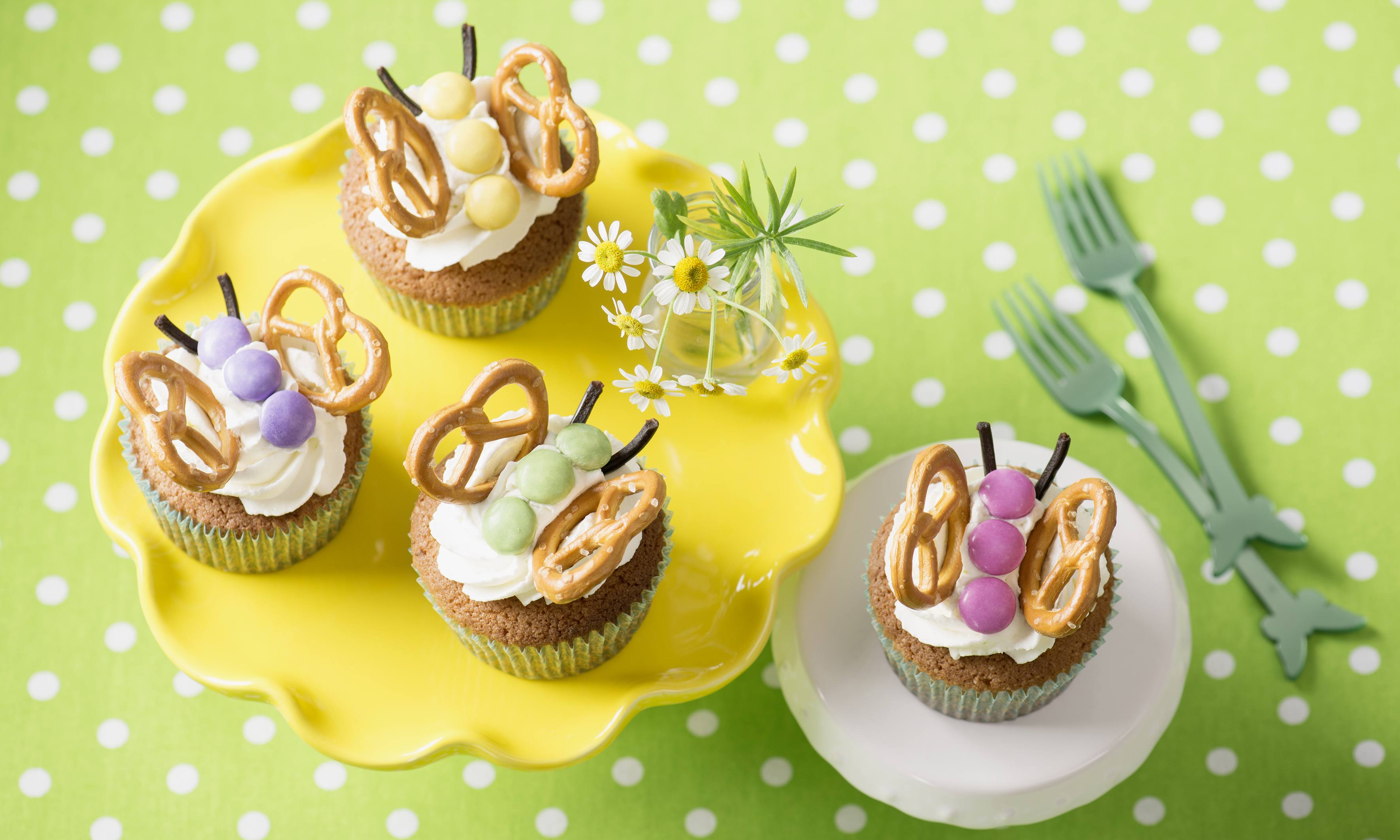 recipe image Vlindercupcakes met limoenglazuur