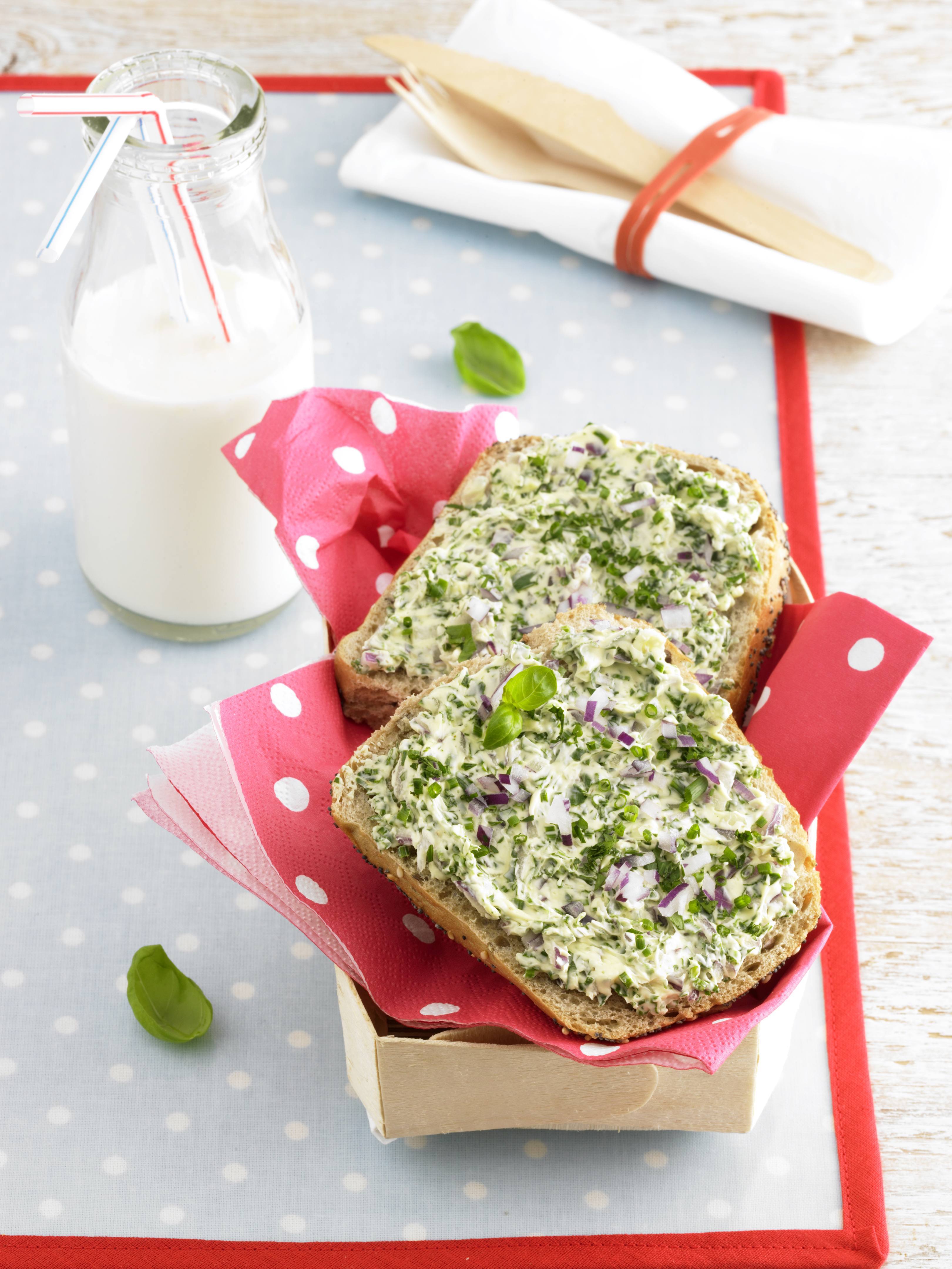 recipe image Kruiden- en knoflookcrème