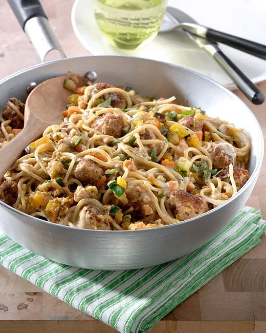 recipe image Gehaktballetjes in een gemengde groentesaus met spaghetti