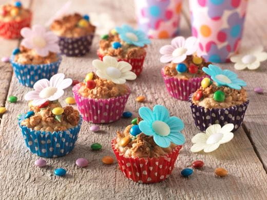 recipe image Kindertraktatie: bloemenmuffins met appel en cranberries