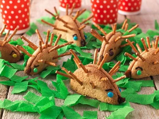 recipe image Kindertraktatie: mini-egeltjes