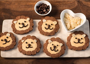 recipe image Koekjes met leeuwensnoetjes