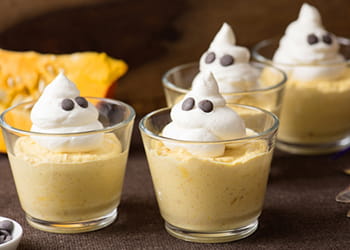recipe image Pompoenmousse met spookjes