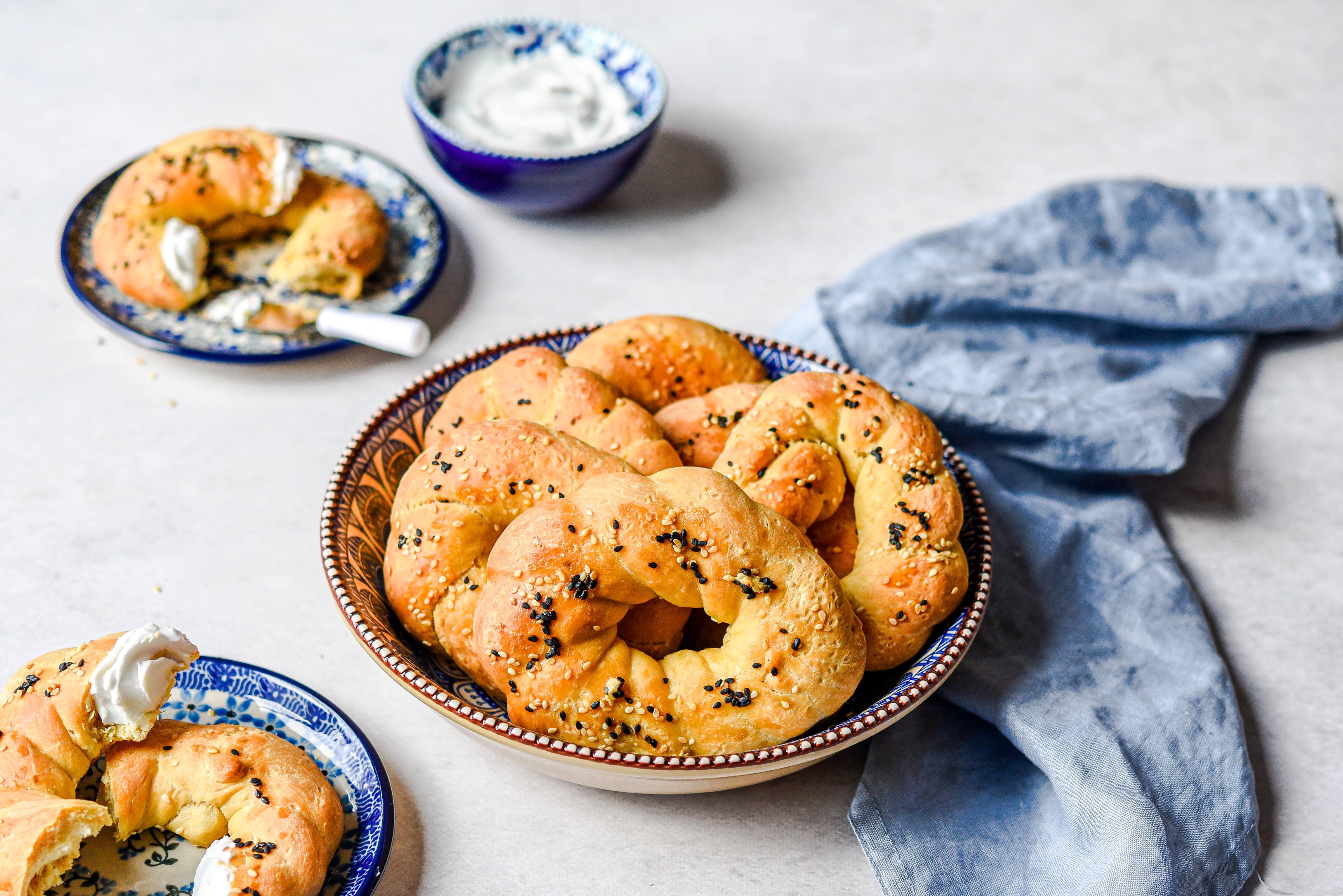 recipe image Açma met plantaardige roomkaas