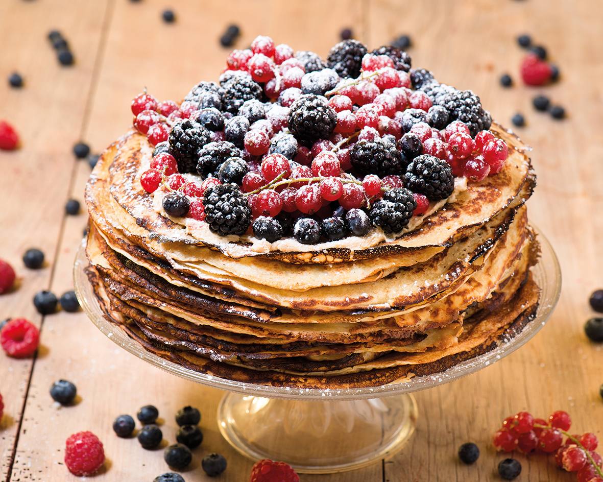 recipe image Pannenkoekentaart met rode vruchten